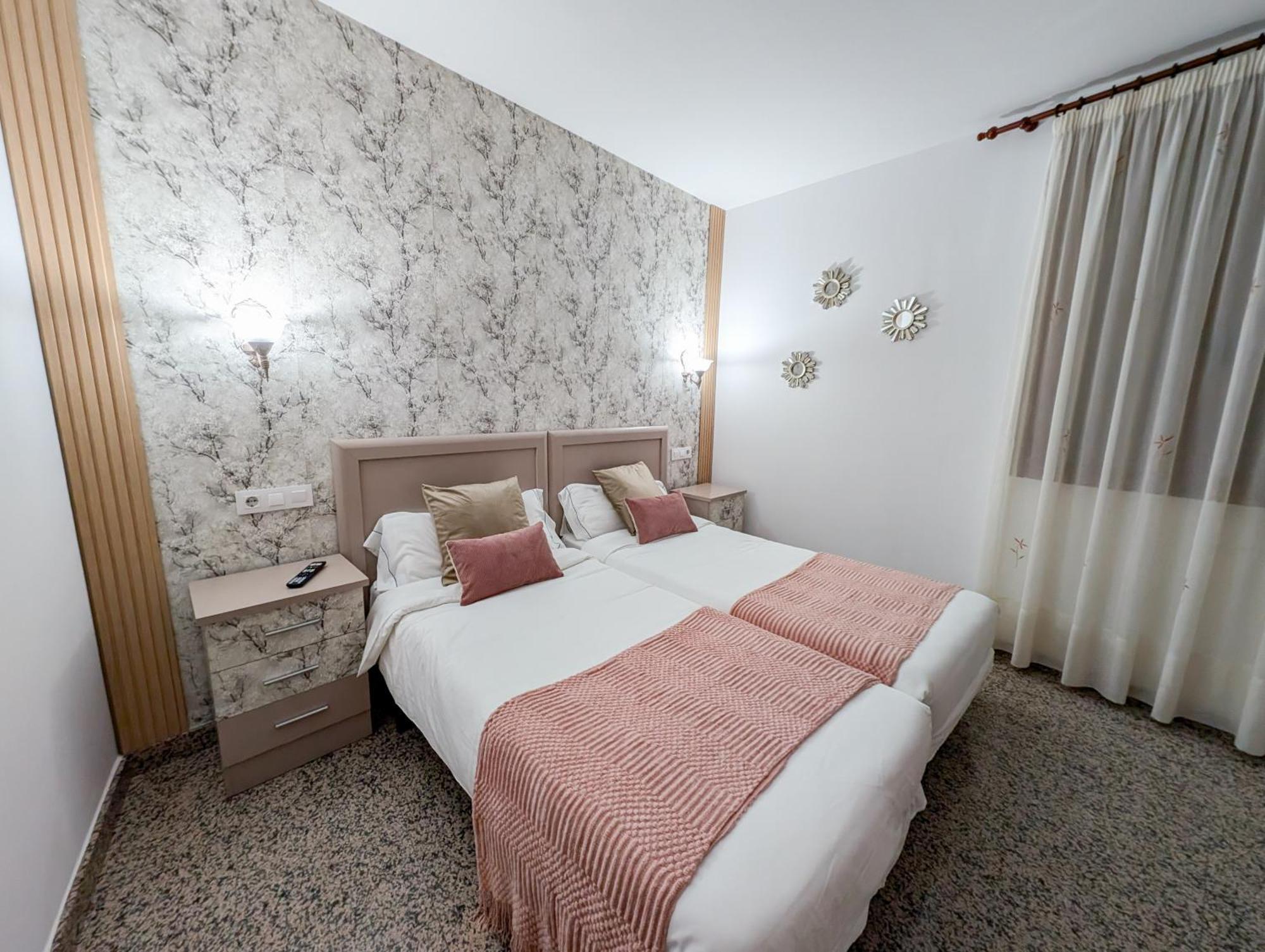 Apartamentos Arcos Ciudad Rodrigo Ngoại thất bức ảnh